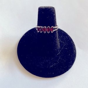 STERLING SILVER & GARNET RING